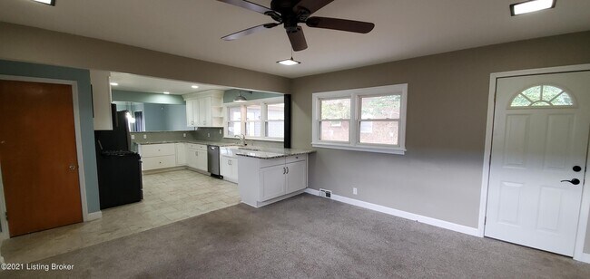 Building Photo - 3013 Wellbrooke Rd