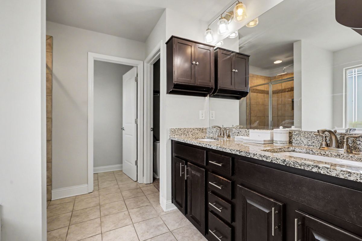 Building Photo - 837 Everleigh Ct
