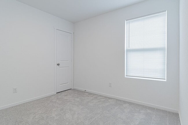 Building Photo - BRAND NEW 4 BD/2 BA Home Located off 211/Potranco RD! Available NOW!