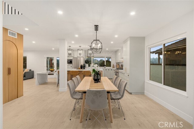 Building Photo - 24362 Via Santa Clara