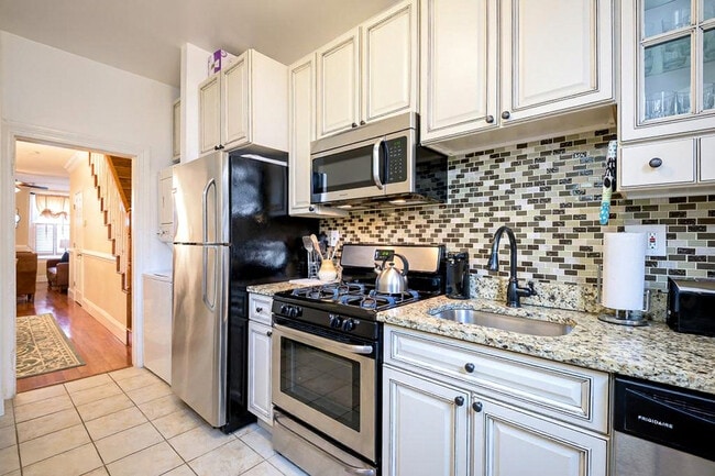 Building Photo - 241 Massachusetts Ave NE