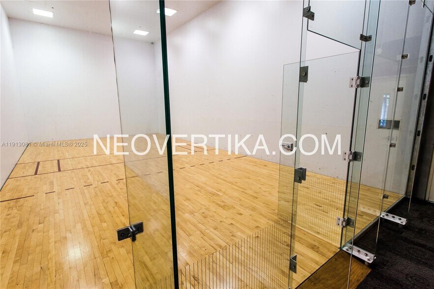 Building Photo - 690 SW 1st Ct