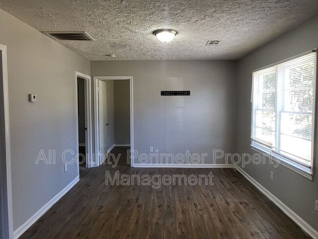 Building Photo - 5761 Deborah Dr