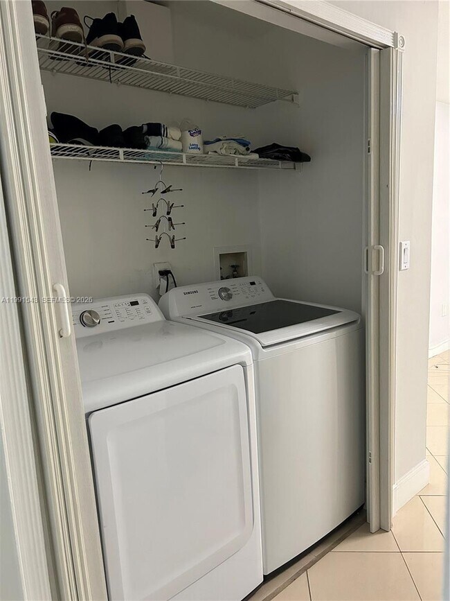 Building Photo - 15065 SW 108th Terrace