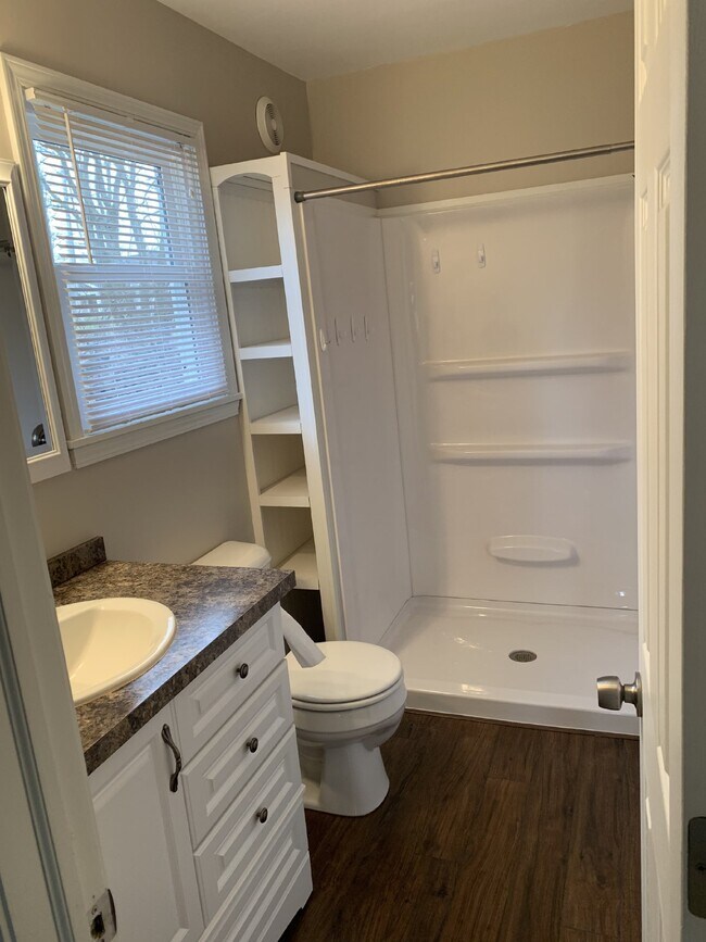 Building Photo - 3 Bedroom/2 Bathroom in Alto