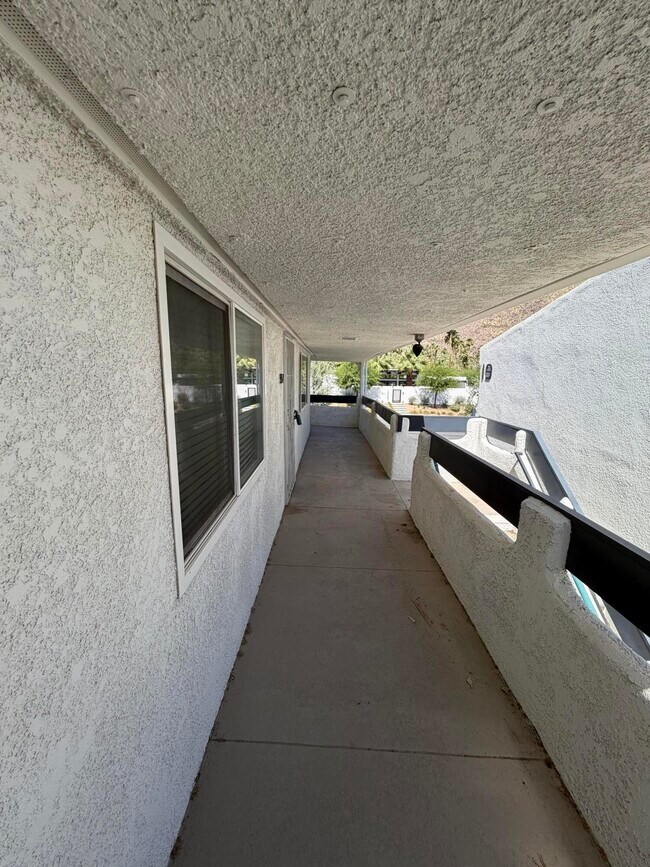 Building Photo - 1950 S Palm Canyon Dr