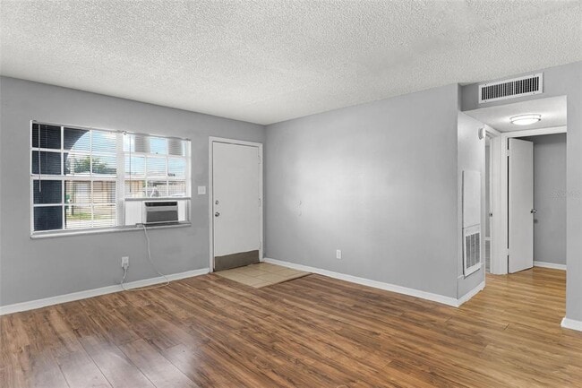 Building Photo - 601 State Ave