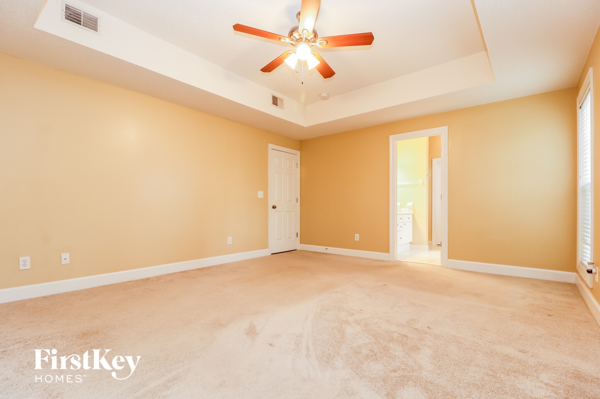 Building Photo - 1033 Bidwell Cir