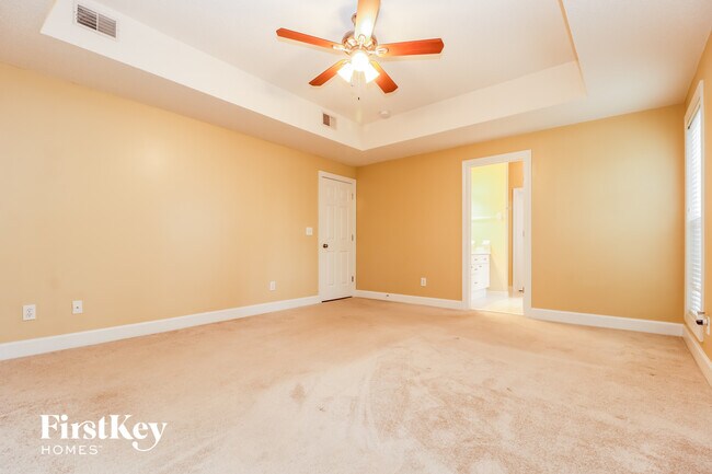 Building Photo - 1033 Bidwell Cir