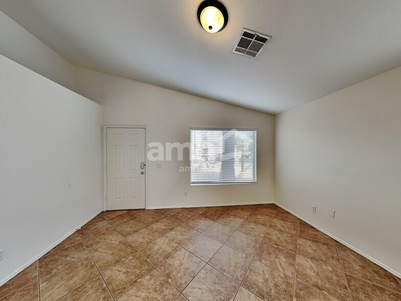 Building Photo - 15943 W Smokey Dr