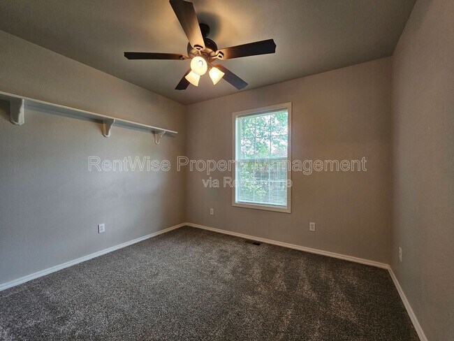 Building Photo - 642 Togstad Ct