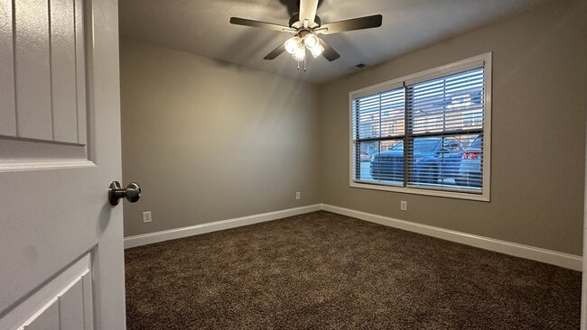 Building Photo - 1000 Henry Pl Blvd