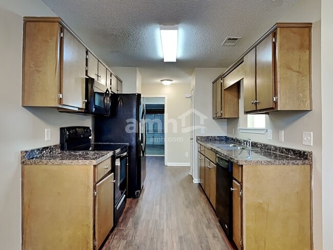 Building Photo - 101 Mills Run Dr