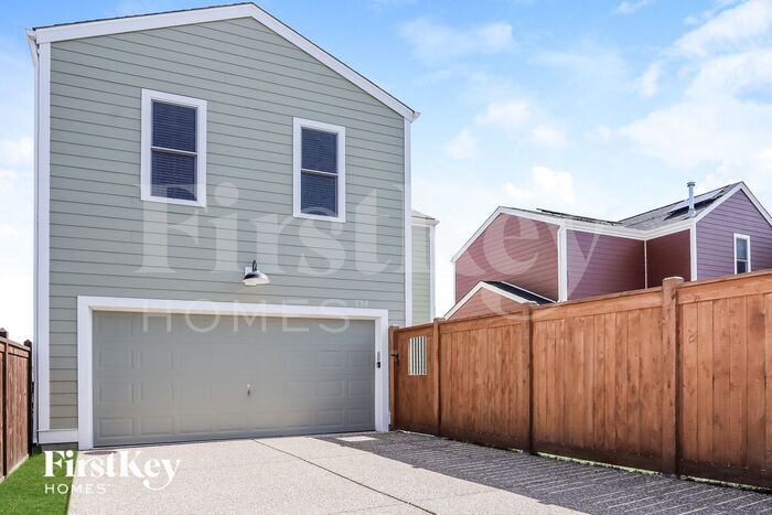 Building Photo - 6021 New Town Dr