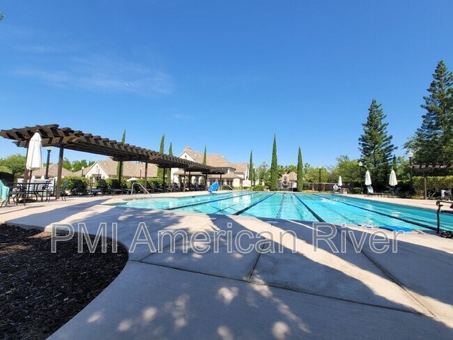 Building Photo - 708 Gentle Breeze Wy