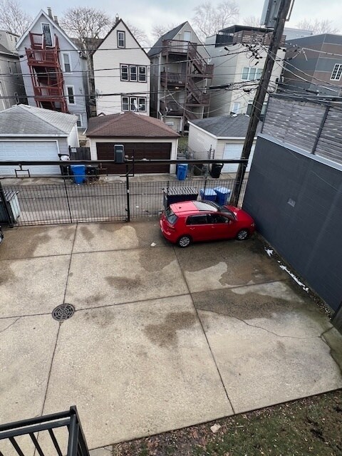 Building Photo - 1823 N Fairfield Ave