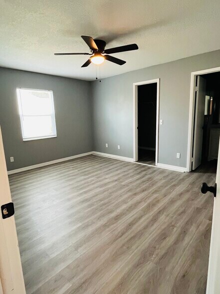 Building Photo - 1605 Cobbler Dr