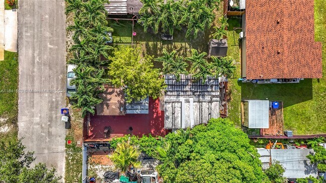 Building Photo - 1110 N 58th Ave