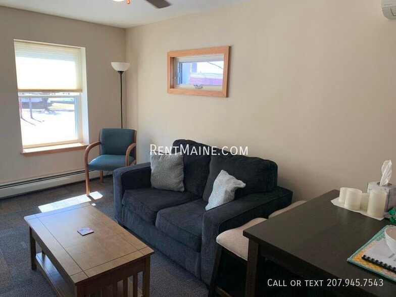 Building Photo - 8 Elizabeth Ave