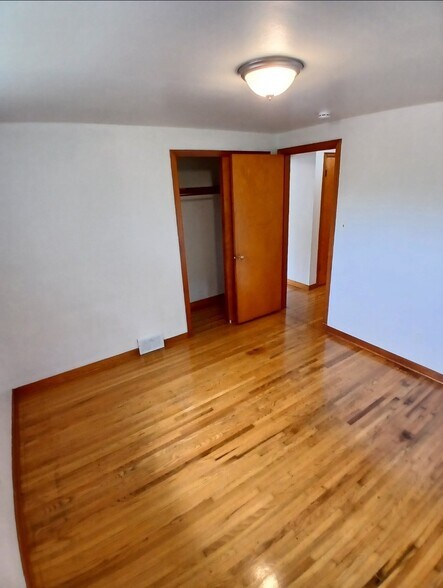 Building Photo - 3422 Steele St