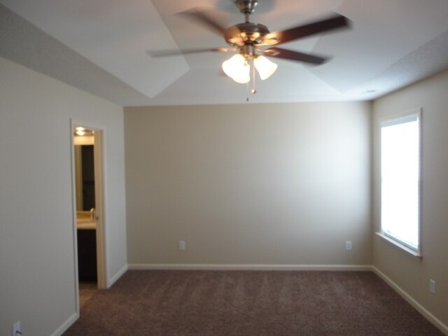 Building Photo - 209 Kindlewood Drive