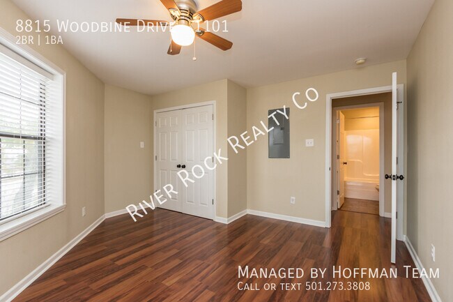 Building Photo - 8815 Woodbine Dr