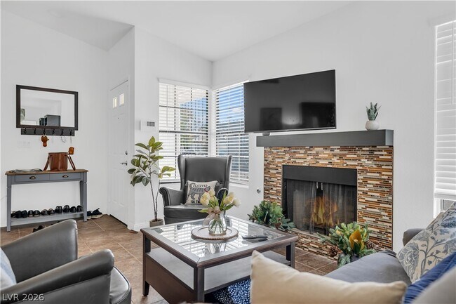 Building Photo - 760 Thousand Oaks Dr
