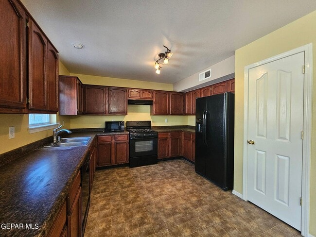 Building Photo - 1508 John MacGuire Pl