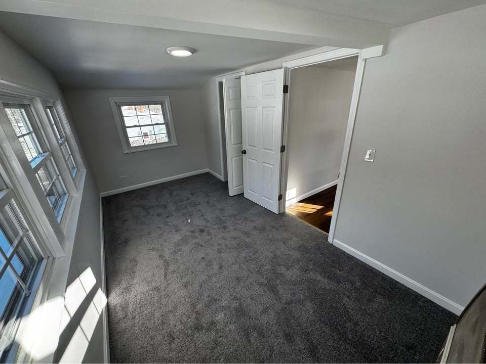 Building Photo - 169 Sewalls Falls Rd