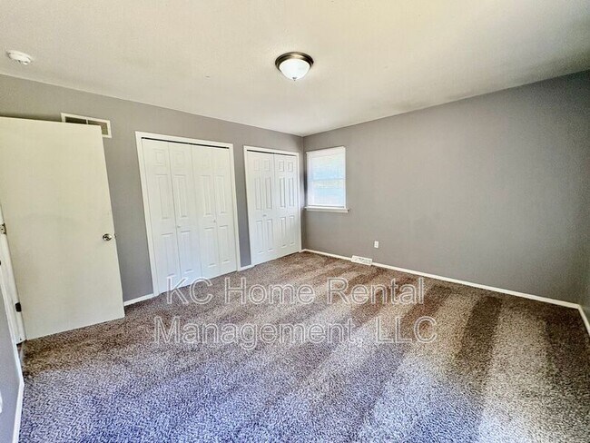 Building Photo - 3904 Springfield St