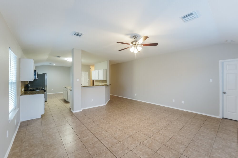 Building Photo - 22314 Albee Dr