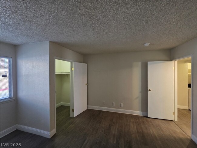 Building Photo - 4941 Newport Cove Dr