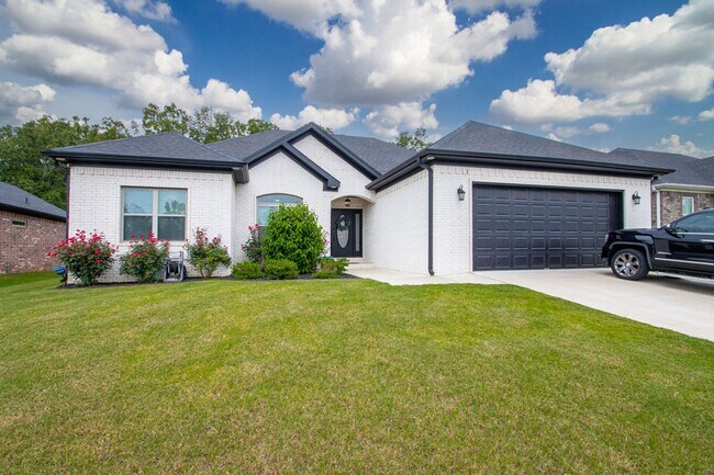 Building Photo - Fabulous Home in Miller's Glenn