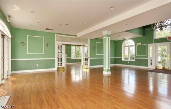 Building Photo - 201 Swathmore Dr