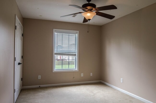 Building Photo - 1164 Stillwood Dr