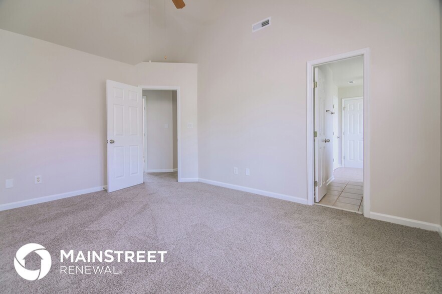 Building Photo - 7100 Bristoe Station Ln