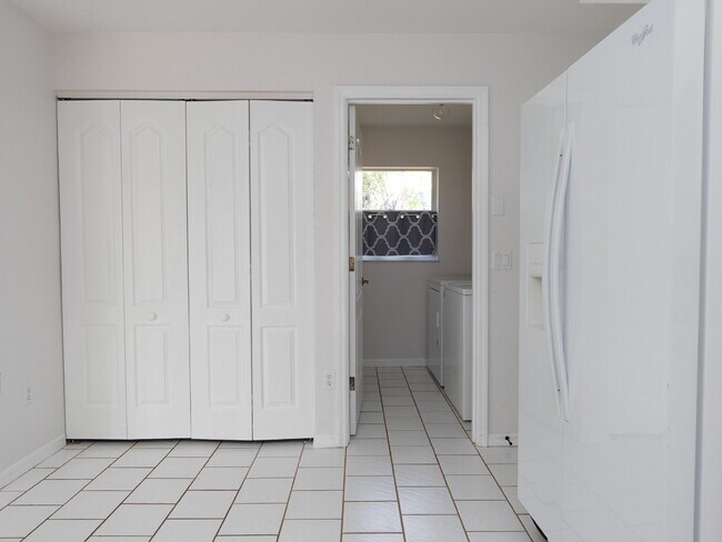 Building Photo - RENT THIS HOME WITH ZERO DEPOSIT