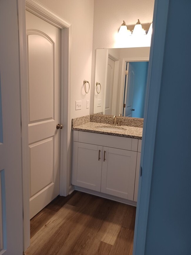 Building Photo - Newly Constructed 5 Bedroom Home in Hampton