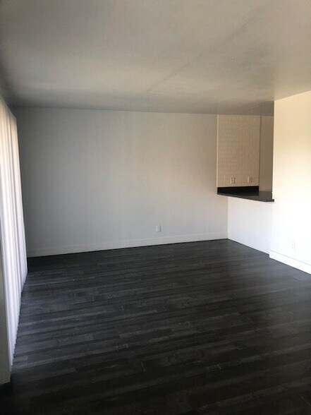 Building Photo - 13011 12th Ave SW