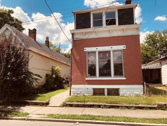 Primary Photo - 1413 Wheeler St. Unit 1