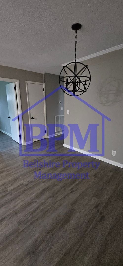 Building Photo - Spacious 4 Bed, 2 Bath Home in Nashville –...
