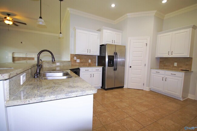 Building Photo - 109 Wolf Creek Trail SW