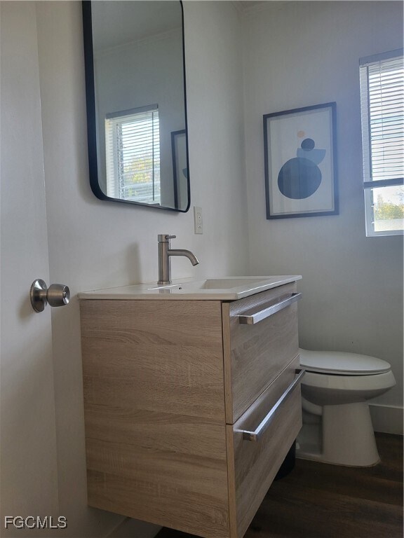 Building Photo - 2027 Maravilla Cir