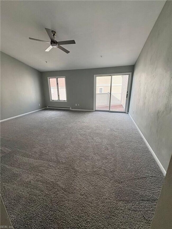 Building Photo - 2356 Bays Edge Ave