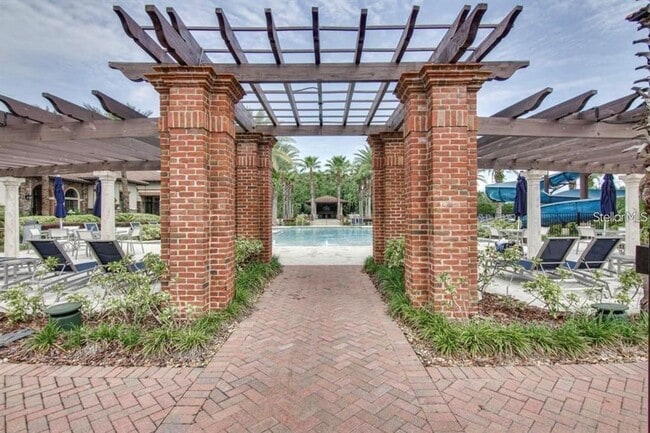 Building Photo - 4567 Tivoli Dr