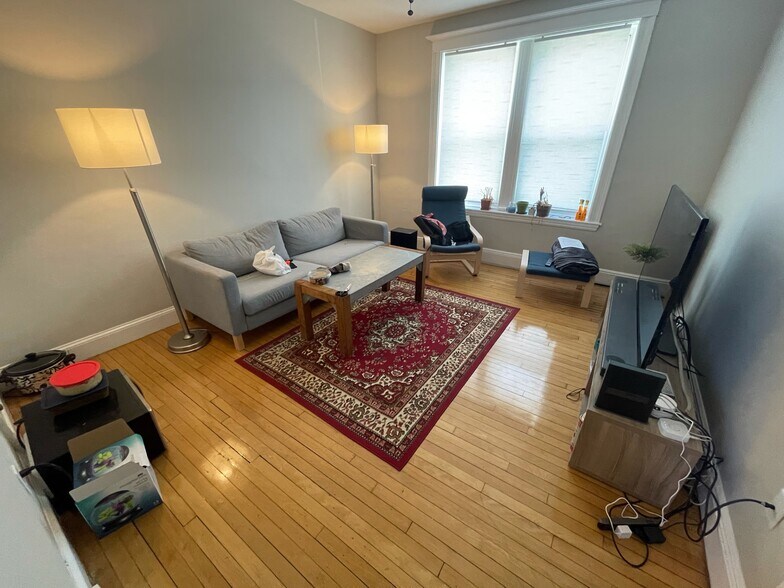 Building Photo - 12 Farrington Ave