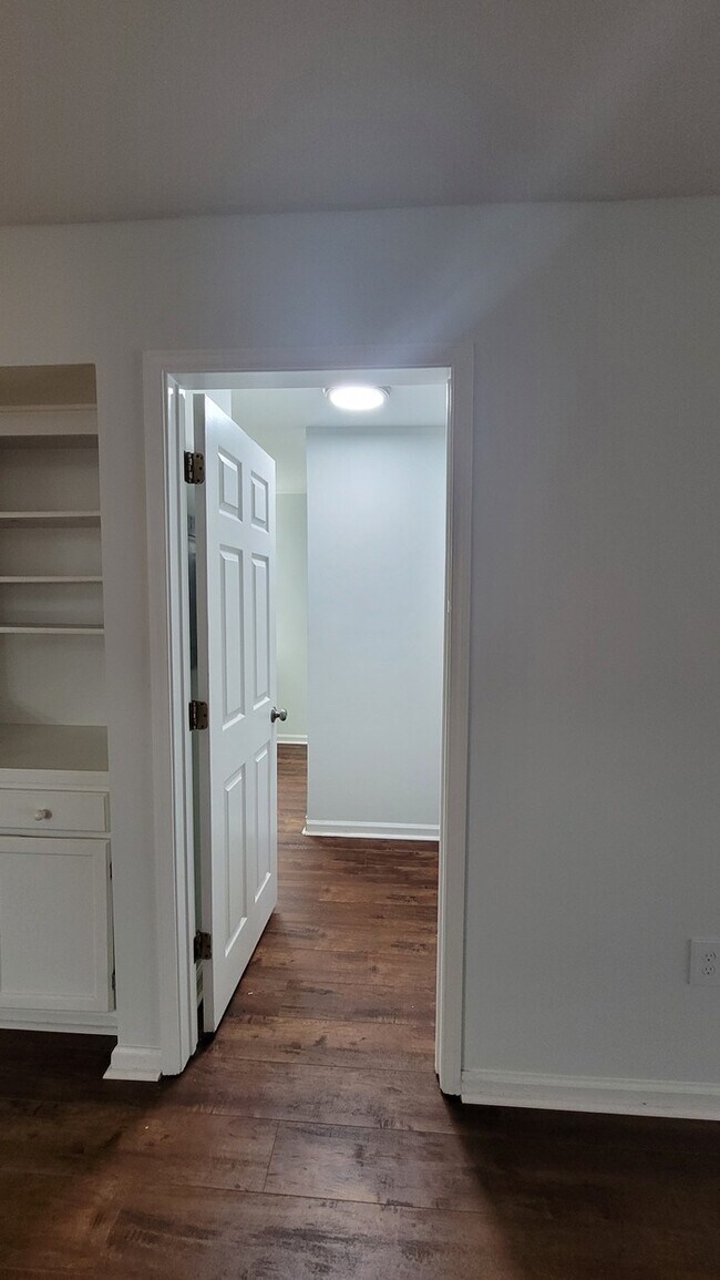 Building Photo - 2 bedroom 2 bath Condo in Lenox Heights, o...