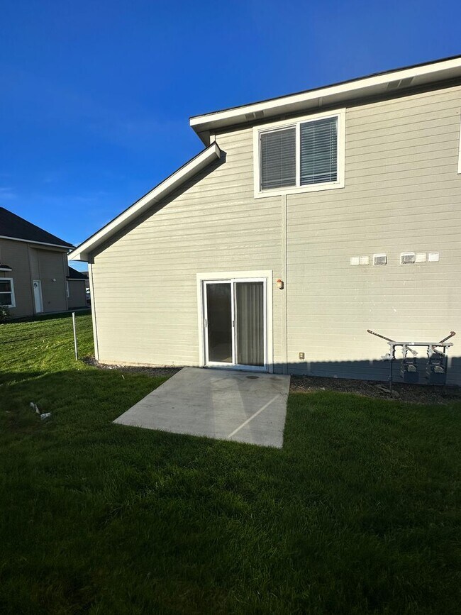 Building Photo - 3915 Washington Ave