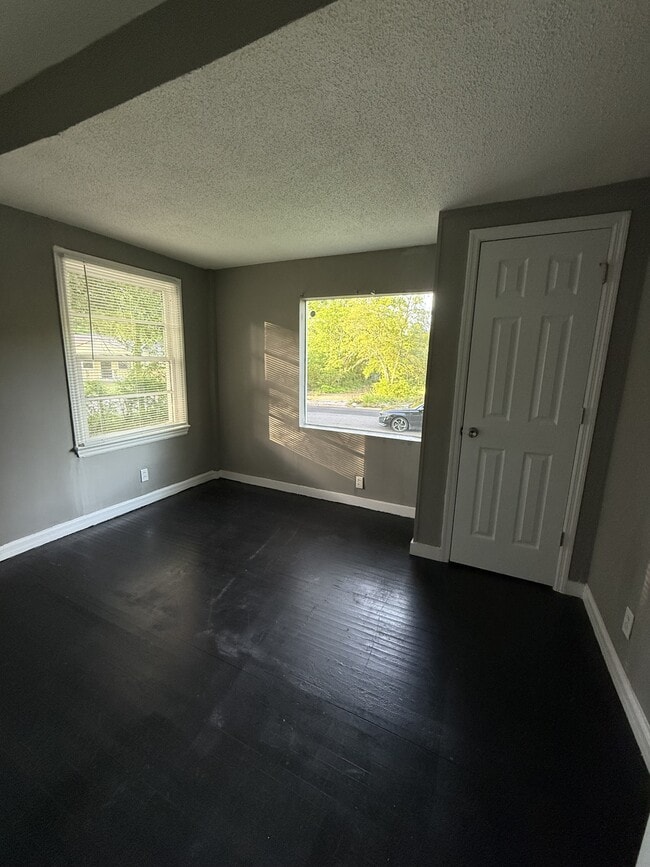 Building Photo - 63 Wilkes Cir