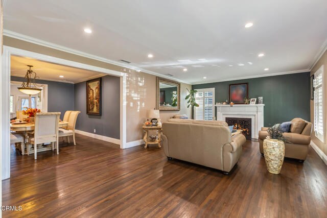 Building Photo - 4816 Indianola Way